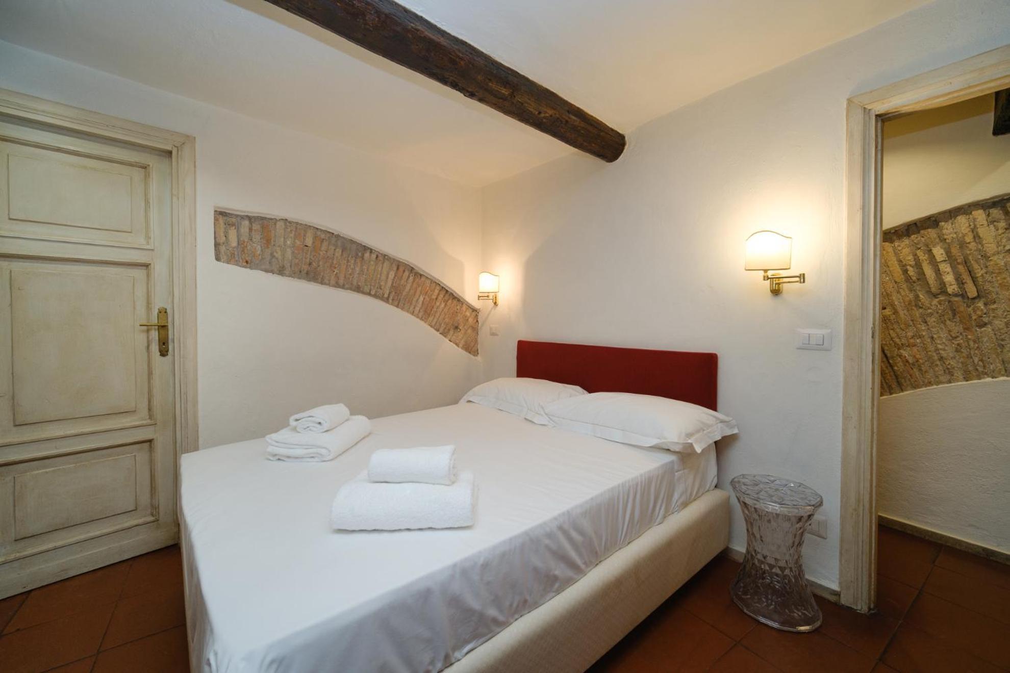 Pantheon's Arch By Buddyrent Apartment *