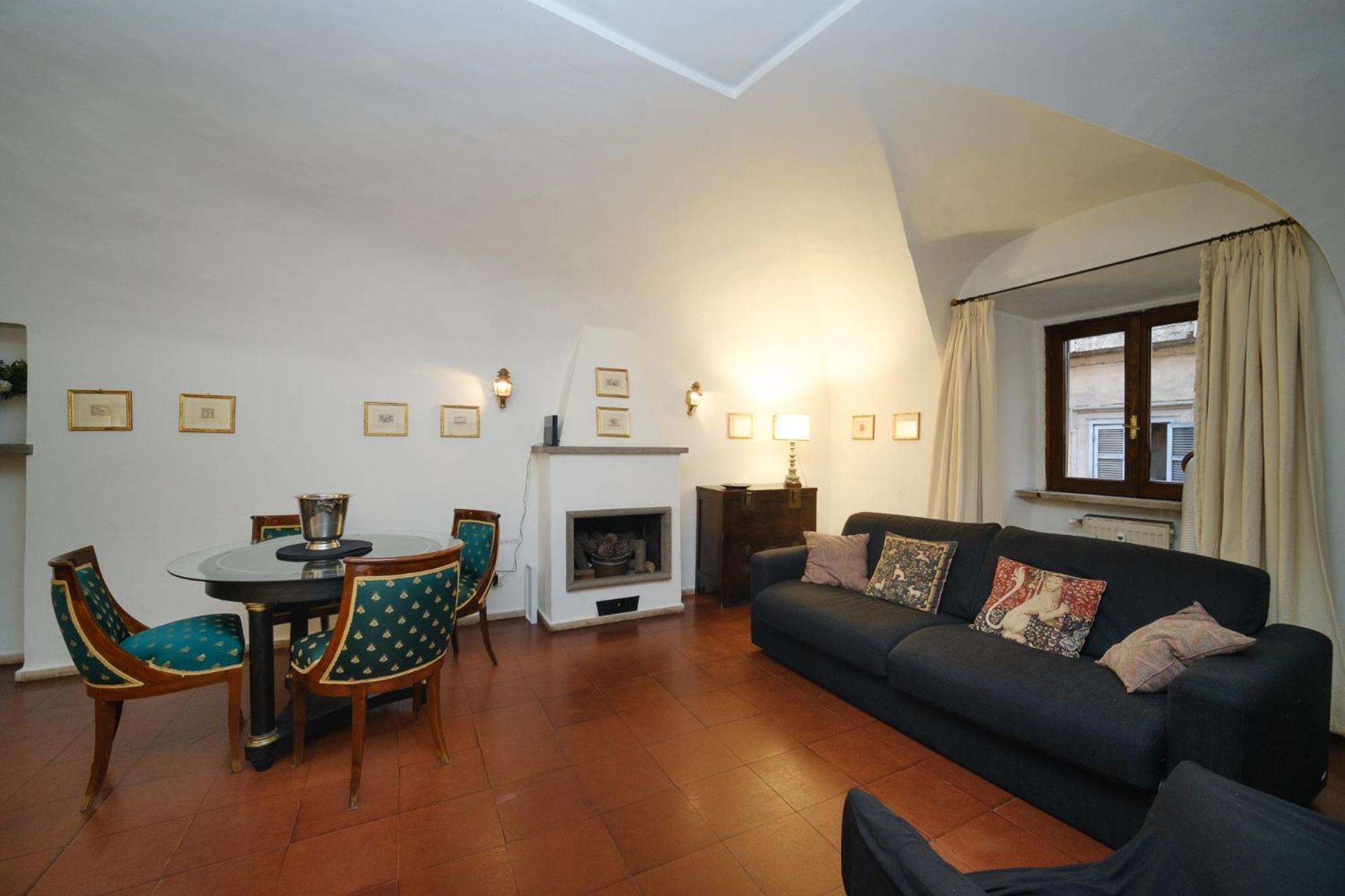 Pantheon's Arch By Buddyrent Apartment *