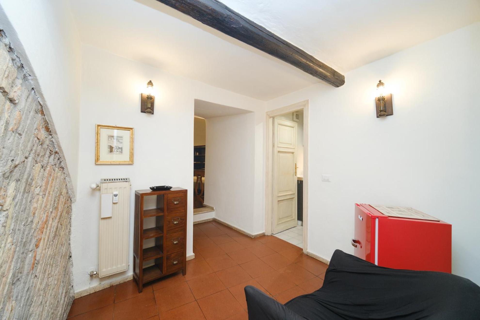Pantheon's Arch By Buddyrent Apartment Rom